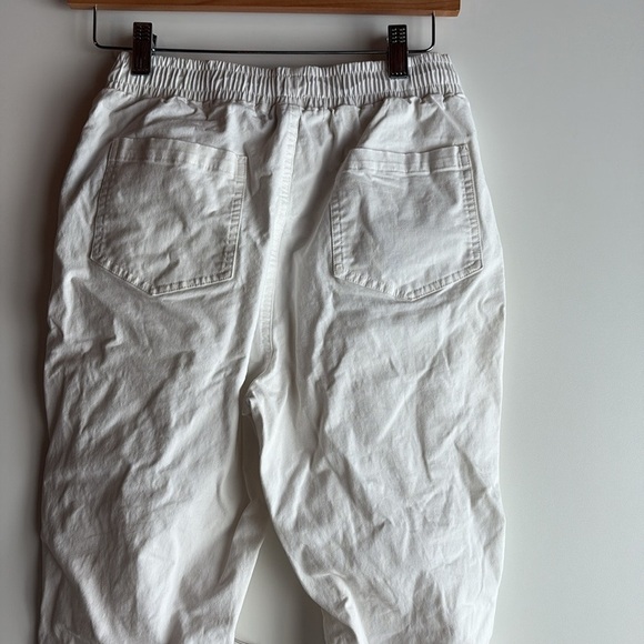 Maniere De Voir Cargo Pants With Bungee Cord White - Picture 9 of 11